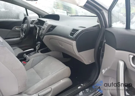 2012 Honda Civic Lx z USA, uszkodzony, nr VIN 2HGFG3B56CH546562